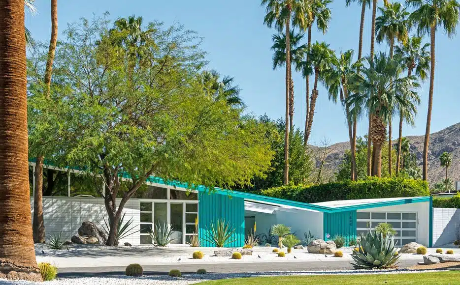 Explore Palm Springs Neighborhoods